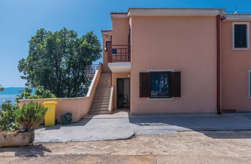 Njivice Apartment | Beautiful apartment in Njivice with house sea view