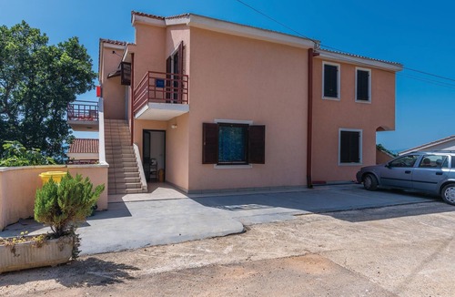 Njivice Apartment | Beautiful apartment in Njivice with house sea view