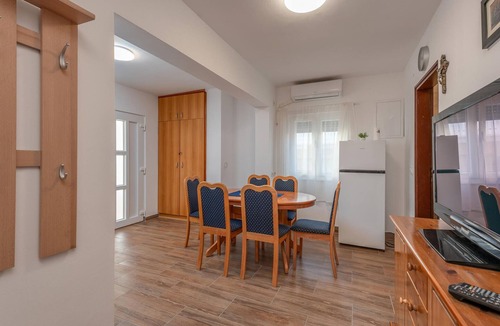 Zdrelac Apartment | Beautiful apartment in Zdrelac with WiFi