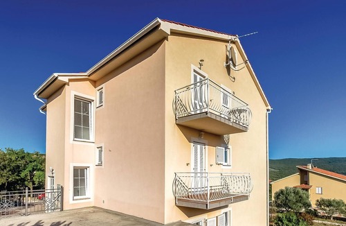 Kornic Apartment | Beautiful apartment in Kornic with house sea view