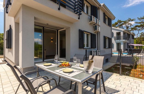 Vrbnik Apartment | Beautiful apartment in Vrbnik