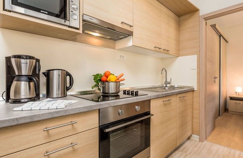 Kampor House | Beautiful apartment in villa for 6 guests with pool, A/C, WIFI, TV and terrace