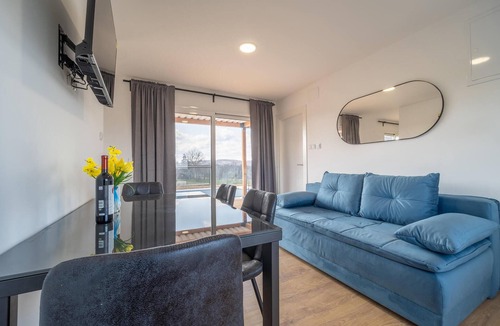 Duga Resa House | Beautiful home in Cerovacki Galovici with sauna