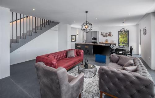 Kastel House | Beautiful Home In Buje With Sauna