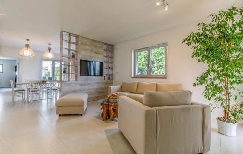 Hrboki House | Beautiful Home In Hrboki