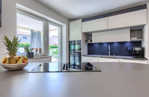 Stinjan Villa | Beautiful private villa for 7 people with private pool, WIFI, A/C, TV and terrace