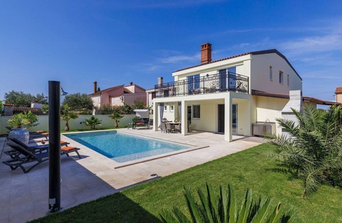Stinjan Villa | Beautiful private villa for 7 people with private pool, WIFI, A/C, TV and terrace