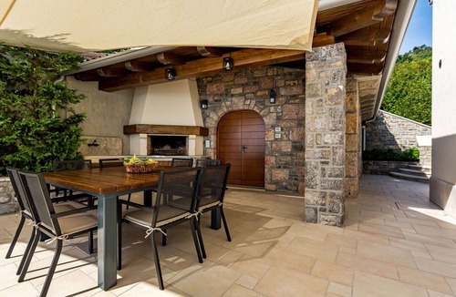 Opatija Villa | Beautiful private villa for 8 people with WIFI, private pool, A/C, TV, terrace and pets allowed