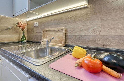 Ika House | Beautiful villa for 10 guests with A/C, WIFI, TV and terrace