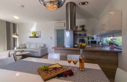 Valbandon Villa | Beautiful villa with private pool, 3 bedrooms, 3 bathrooms, near the seaside!
