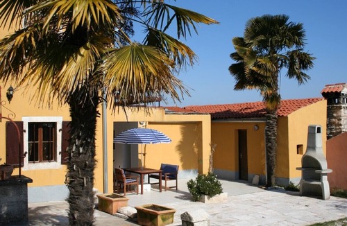 Rakalj House | Beautifully restored stone house in a hilltop village close to the sea