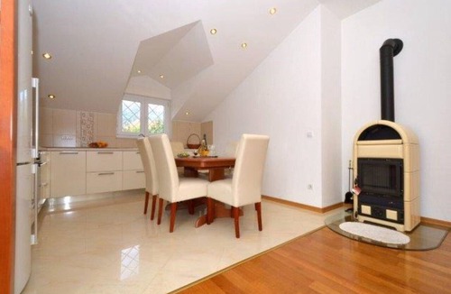 Kastel Stari Apartment | Bright Kaštela Apartment with Balcony and Private Parking - Two Bedroom Apartment