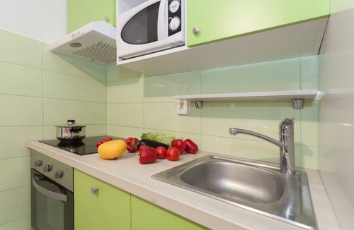 Borik Apartment | "BUENA VISTA" 55m2, south-facing balcony, fenced, 5ft. beach, suitable for children, Rovinj