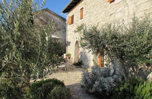 Poljane Villa | CaStella