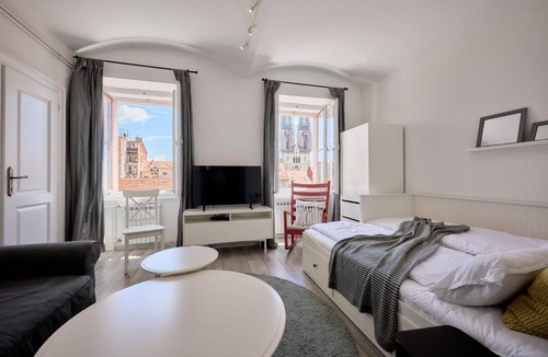 Donji Grad Apartment | Cathedral View Apartment by Irundo