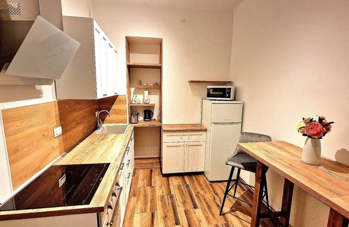 Zagreb Apartment | Charming 1-bedroom apartment in beautiful Zagreb, down town with WiFi, AC