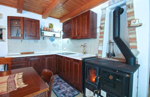 Galizana Apartment | Charming house with garden and BBQ in Galizana