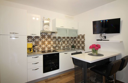 Mali Maj Apartment | Close to the beach, air conditioned, quiet location, family-friendly