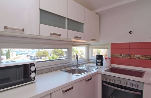 Bibinje Apartment | Cosy apartment for 4 guests with pool, A/C, WIFI, TV and terrace