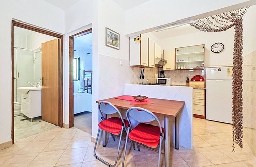 Krusevo Apartment | Cosy apartment for 5 guests with A/C, TV and terrace