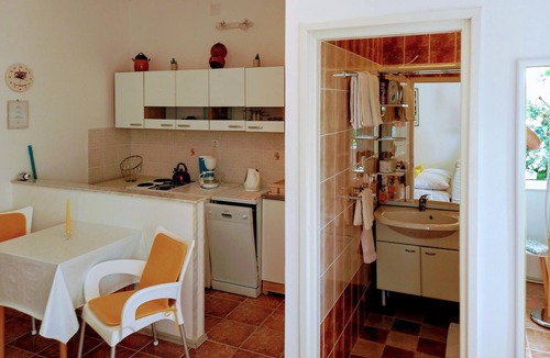 Novi Vinodolski Apartment | Cozy apartment in Novi Vinodolski with WiFi