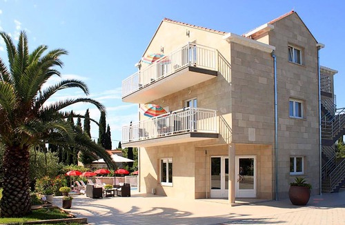 Cilipi Apartment | Cozy apartment in Cilipi with swimming pool