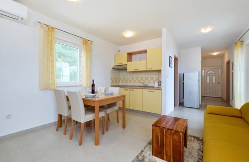 Ravni Apartment | Cozy apartment ROXANNE wth sea view 300m from the beach