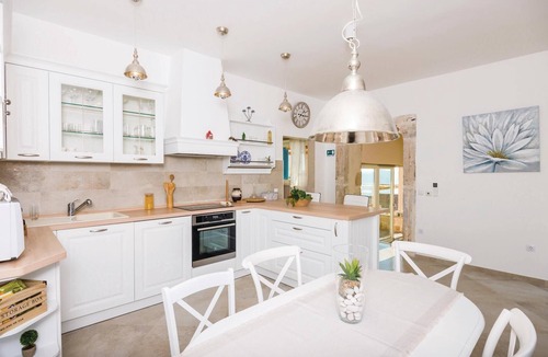 Brsecine House | Cozy home in Brsecine