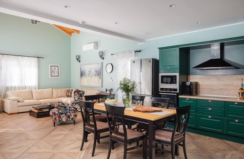 Drnis House | Cozy home in Drnis with sauna