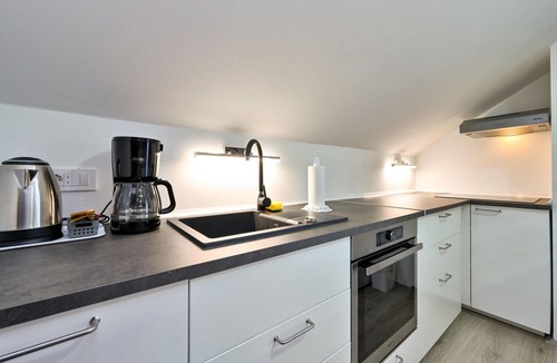 Kraljevec Sesvetski House | Cozy home in Paruzevina with sauna