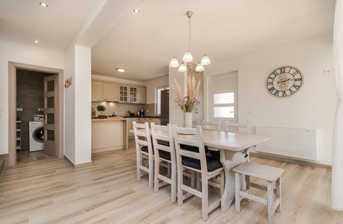 Privlaka Villa | Dalmatian Family Villa near Beach
