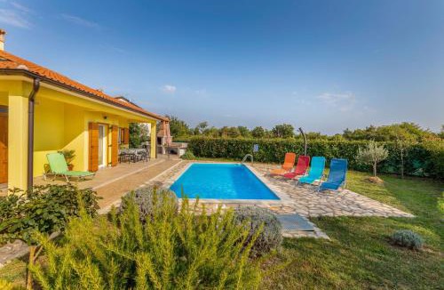 Krmed Villa | Delightful villa with pool for 6 persons