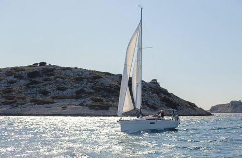 Ploce Boat Rental | Dubrovnik Delight: Sun-soaked Sailing Adventure