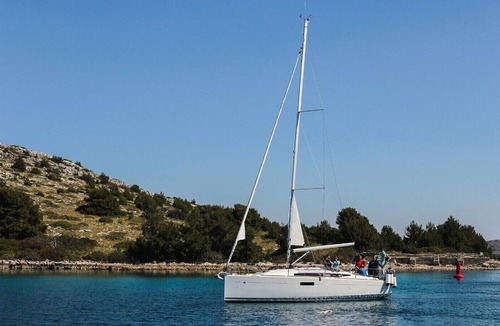 Ploce Boat Rental | Dubrovnik Delight: Sun-soaked Sailing Adventure