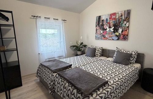Buzet House | Enchanting 2-bedroom house with AC in charming Buzet