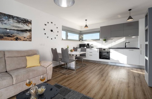 Vrsar Apartment | Exclusive apartment just 50 metres from the marina and only 300 metres from the beach