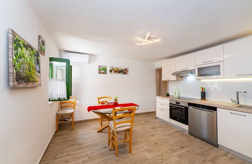 Sopot House | Family friendly house with a swimming pool Benkovac, Zagora (K-25209)