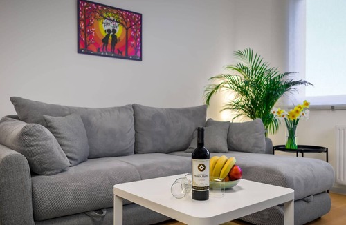 Novi Zagreb Apartment | Family-sized modern apartment 2 minutes to the Arena Mall Zagreb