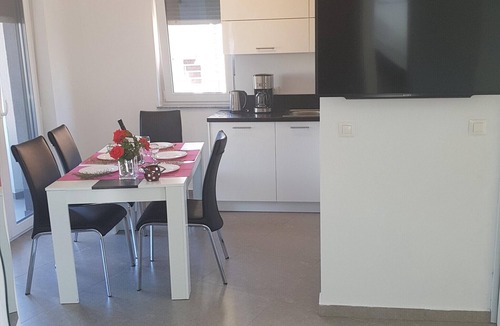 Valbandon Apartment | Ferinhaus Magdalena in a quiet location, 150 m to the beach