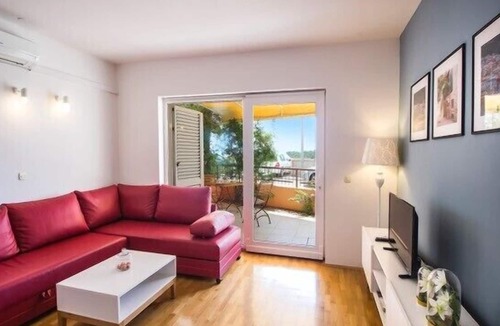 Gorinka Apartment | Fully equiped one bedroom apartment for two, wifi, dishwasher, washing machine.