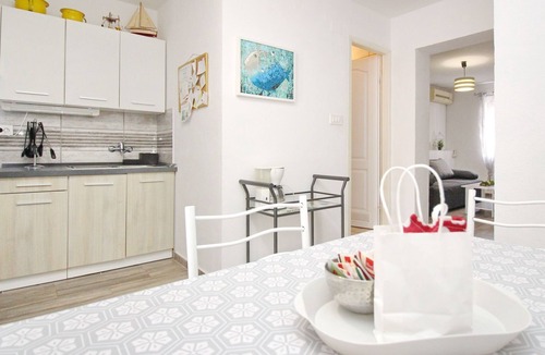 Baska Apartment | Gemütliches Appartement in Baška mit Eigener Terrasse by Interhome