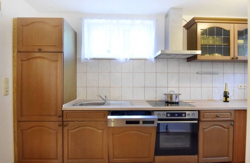 Krizine Apartment | Geräumige Kellerwohnung in der Nähe von Umag by Interhome