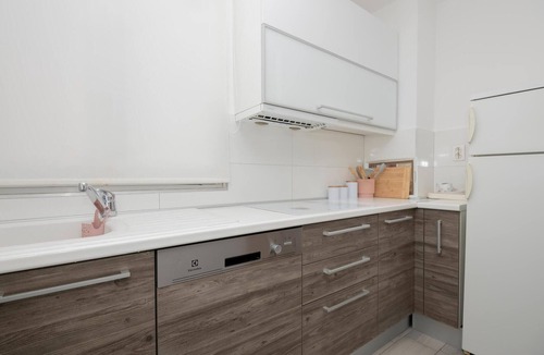 Istok Apartment | Gorgeous apartment in Makarska with WiFi