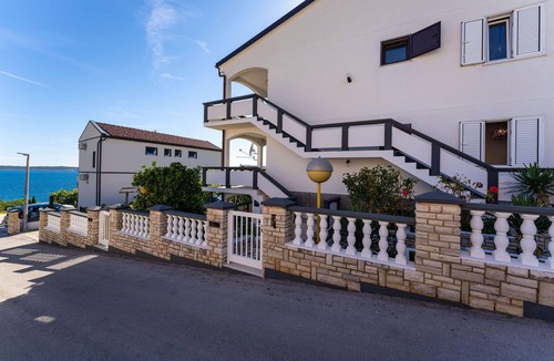Rtina Apartment | Gorgeous apartment in Rtina with WiFi