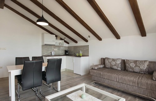 Brodarica Apartment | Gorgeous apartment in Sibenik with WiFi