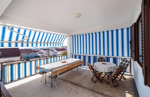 Zadar Apartment | Gorgeous apartment in Zadar with house sea view