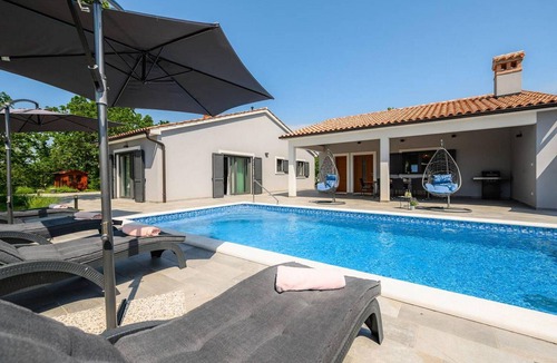 Becici House | Gorgeous home in Labin