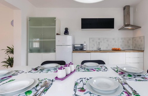 Valdebek House | Gorgeous home in Pula