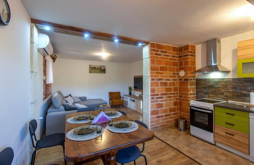 Sveti Ilija House | Gorgeous home in Zigrovec with sauna