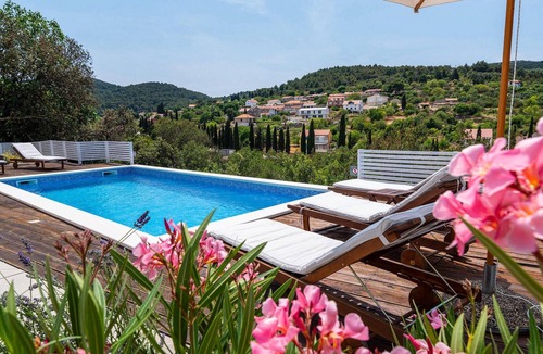 Zman House | Gorgeous home in Zman